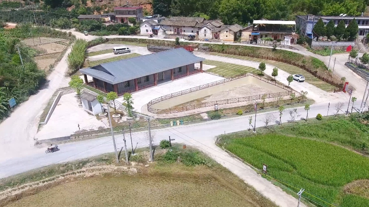 航拍茶山村