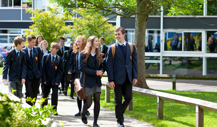 英国牛津剑桥+全英名校游览21天夏令营